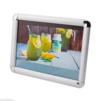 STOJANY NA PLAKÁTY S KLAPRÁMEM