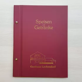   KLASICKÝ ŠROUBOVACÍ DRŽÁK JÍDELNÍHO LÍSTKU BORDÓ KOŽENKA, S POTISKEM LOGA, S 8 KUSY FÓLIÍ, FORMÁT A4