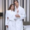 ROBE BÍLÉ FROTÉ M- VEL