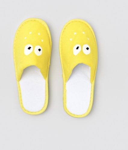 Dětské uzavřené pantofle Smiling Velur o velikosti 24cm
