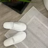 Pohodlný koupelnový kobereček stříbrně šedý 50x80, 700 g