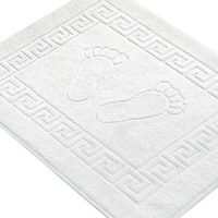 Bílé koupelnové předložky